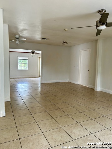 Image 2 of 7 For 313 Mockingbird