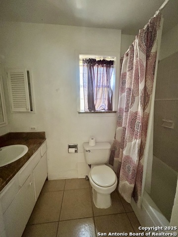 Image 4 of 7 For 313 Mockingbird