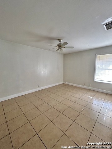 Image 7 of 7 For 313 Mockingbird