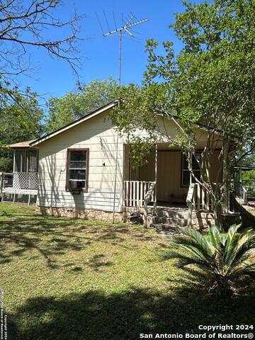 Details for 841 County Road 768, Devine, TX 78016