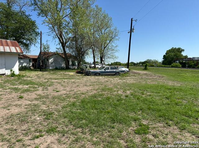 Listing photo id 3 for 1231 State Highway 132