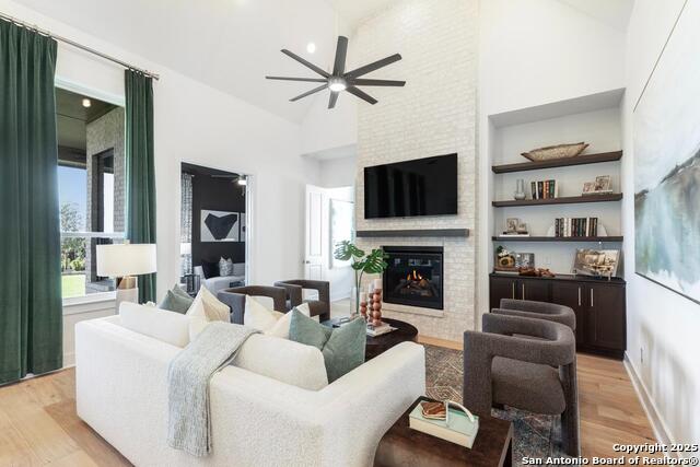 Image 24 of 31 For 4714 Clover Field