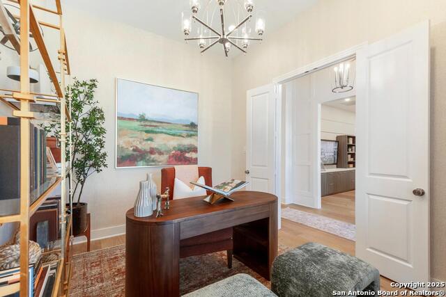 Image 28 of 31 For 4714 Clover Field