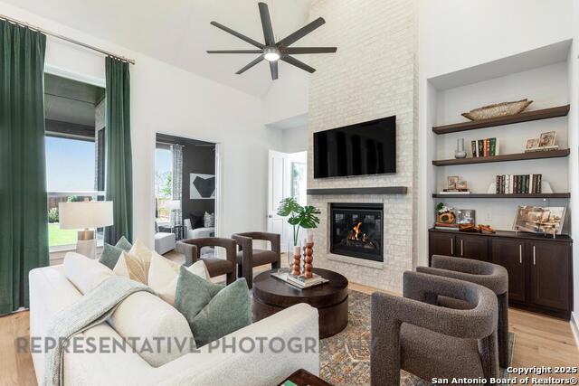 Image 3 of 31 For 4714 Clover Field