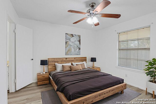 Image 11 of 29 For 5017 Concord