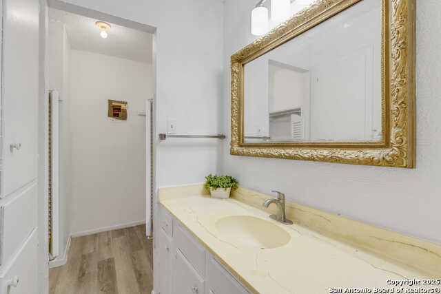 Image 15 of 29 For 5017 Concord