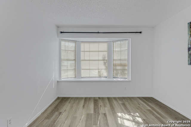 Image 18 of 29 For 5017 Concord