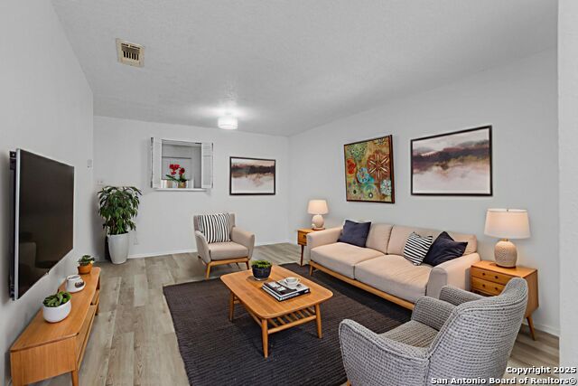 Image 2 of 29 For 5017 Concord