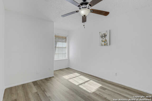 Image 21 of 29 For 5017 Concord