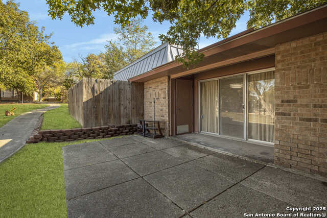 Image 23 of 29 For 5017 Concord