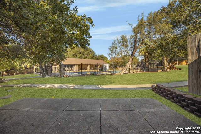 Image 24 of 29 For 5017 Concord