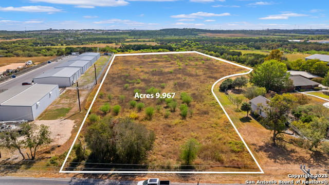 Listing photo id 0 for 20352 Fm 2252