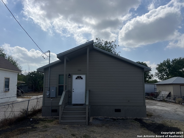 Details for 1326 Hutchins Pl W, San Antonio, TX 78221