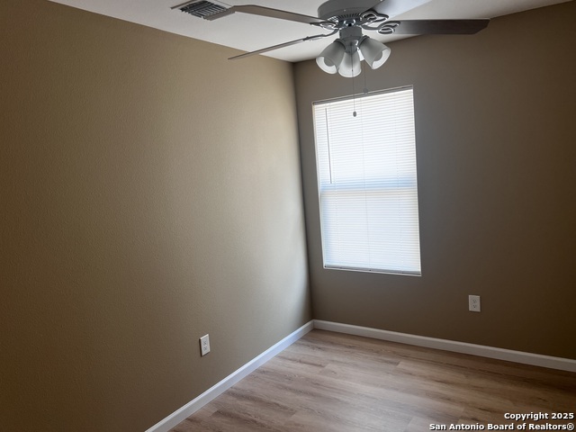 Image 12 of 22 For 1326 Hutchins Pl W