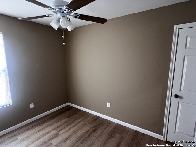 Image 15 of 22 For 1326 Hutchins Pl W