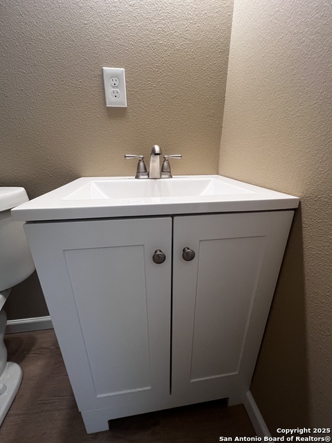 Image 16 of 22 For 1326 Hutchins Pl W