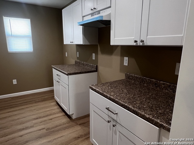 Image 7 of 22 For 1326 Hutchins Pl W