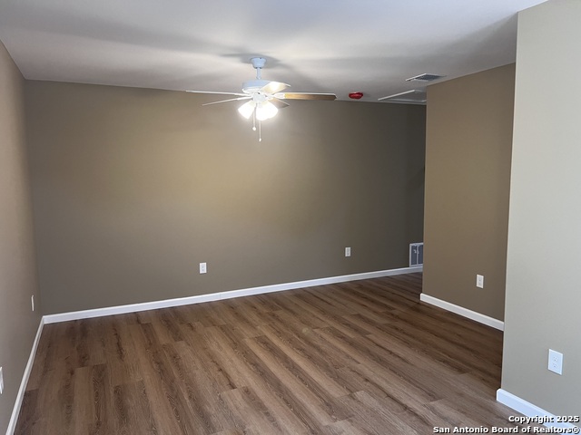 Image 9 of 22 For 1326 Hutchins Pl W