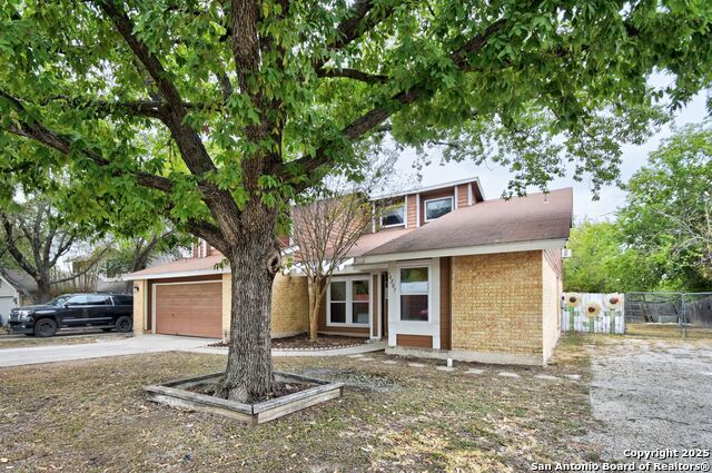 Listing photo id 0 for 14207 Rowe Drive