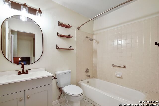 Listing photo id 24 for 14207 Rowe Drive