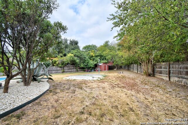 Listing photo id 28 for 14207 Rowe Drive