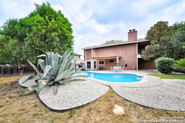 Listing photo id 29 for 14207 Rowe Drive