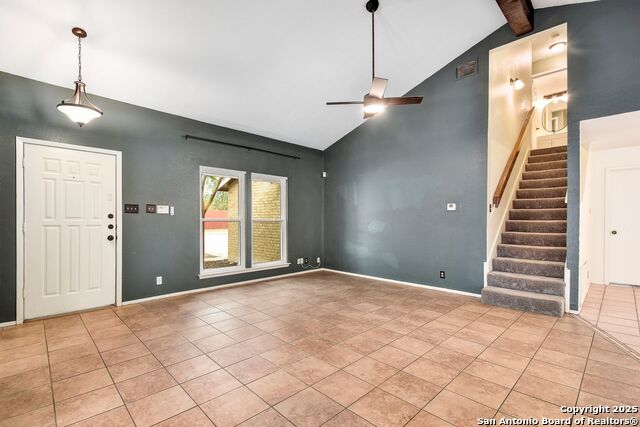 Listing photo id 2 for 14207 Rowe Drive