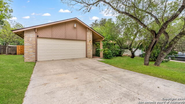 Image 2 of 21 For 8010 Misty Park