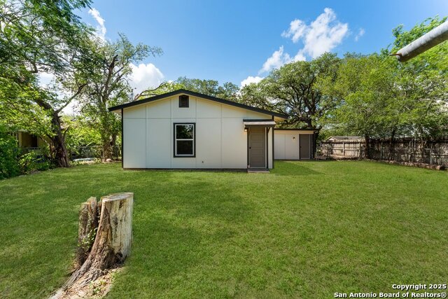 Image 21 of 24 For 4119 Tamarak