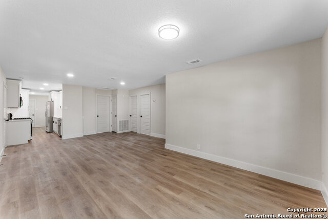 Image 7 of 24 For 4119 Tamarak