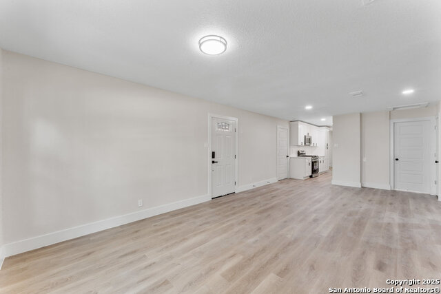 Image 8 of 24 For 4119 Tamarak