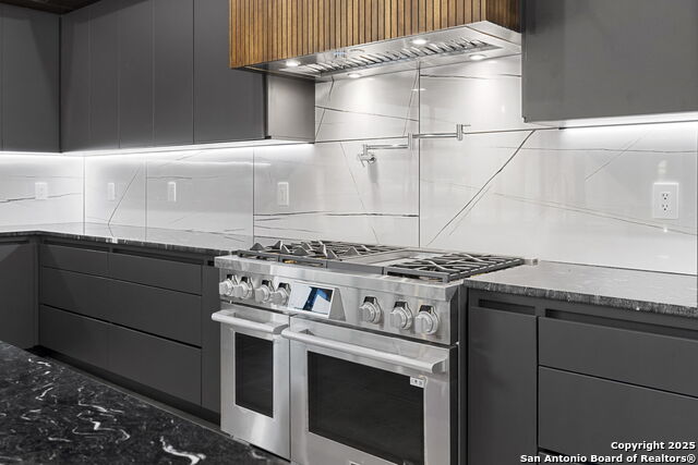 Image 13 of 38 For 11019 Porter Springs