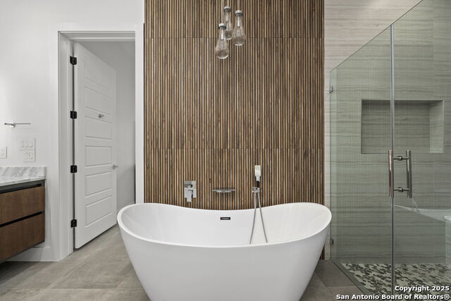 Image 17 of 38 For 11019 Porter Springs