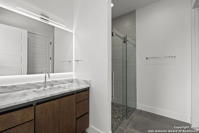 Image 28 of 38 For 11019 Porter Springs