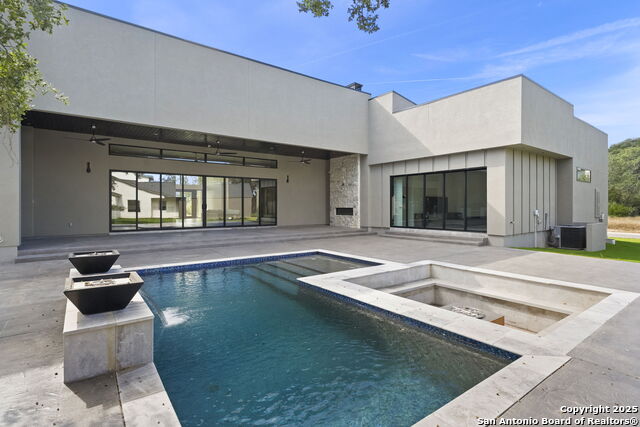 Image 32 of 38 For 11019 Porter Springs