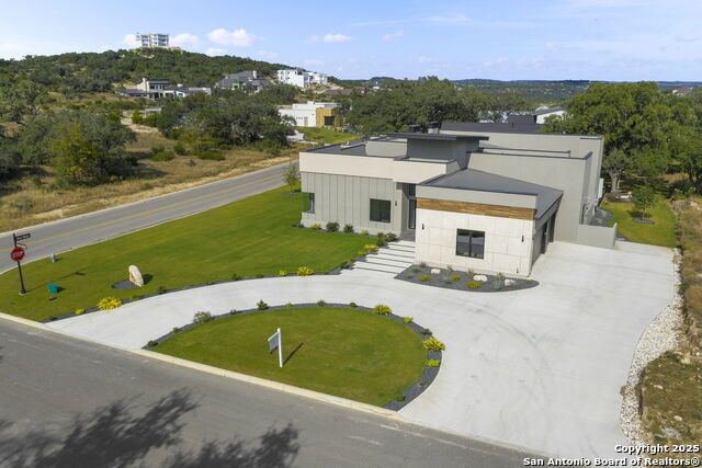 Image 4 of 38 For 11019 Porter Springs