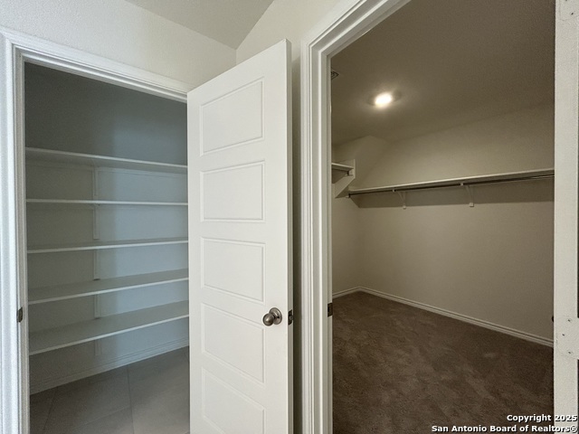 Image 18 of 38 For 11806 Black Rose