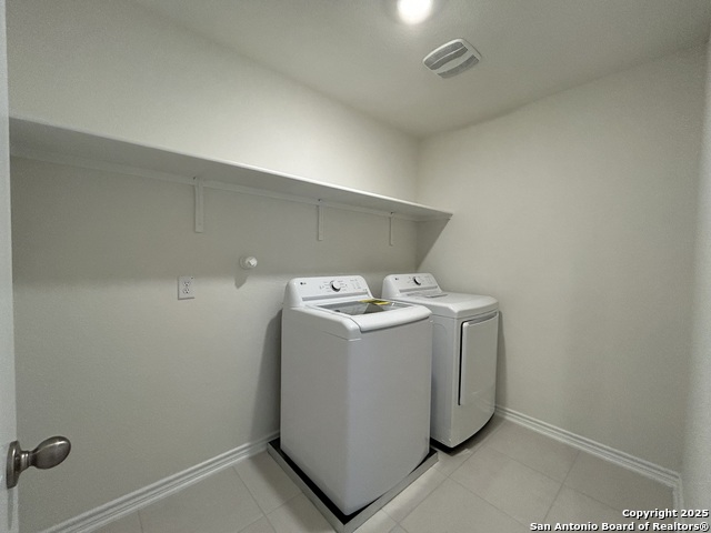 Image 22 of 38 For 11806 Black Rose