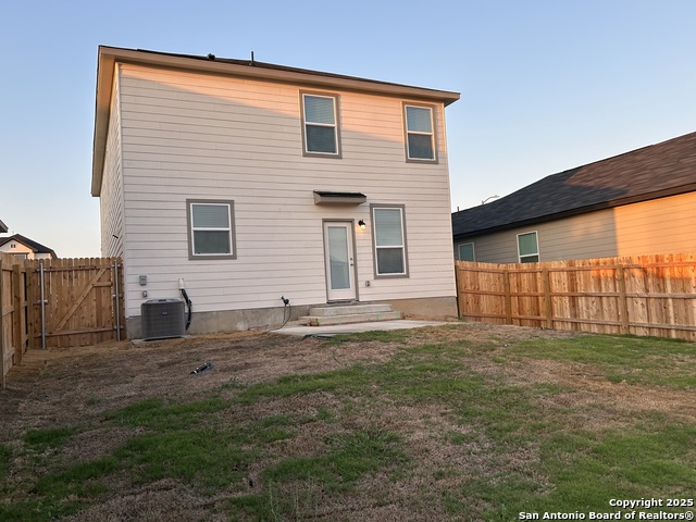 Image 34 of 38 For 11806 Black Rose