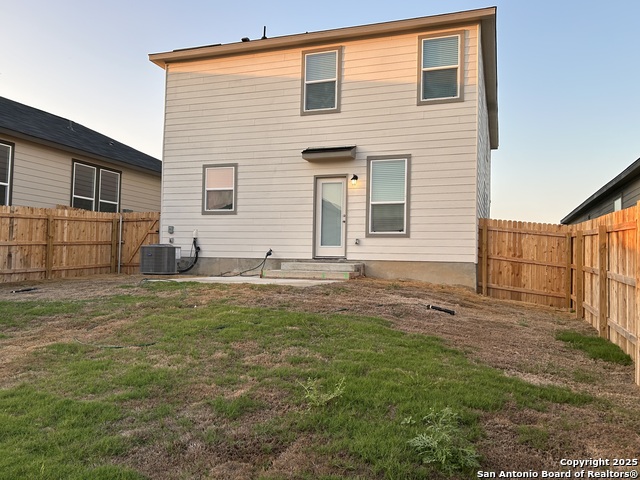 Image 35 of 38 For 11806 Black Rose