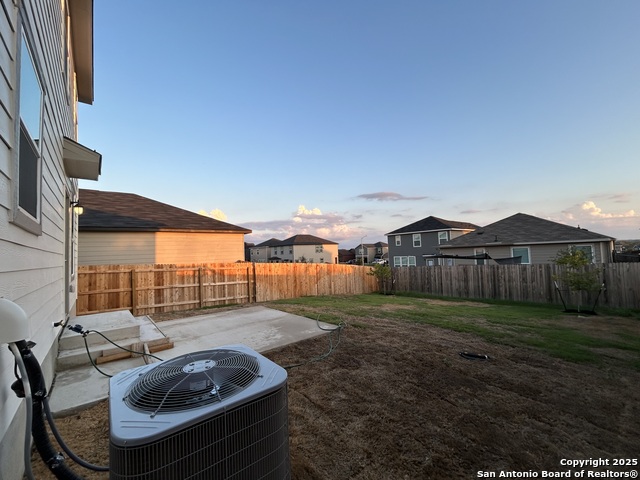 Image 36 of 38 For 11806 Black Rose