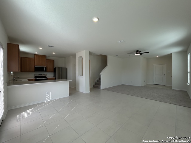 Image 5 of 38 For 11806 Black Rose