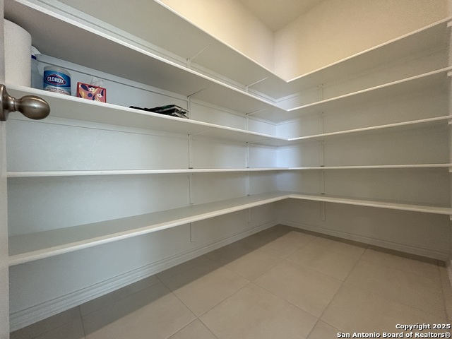 Image 9 of 38 For 11806 Black Rose