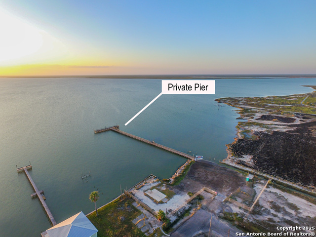 Listing photo id 1 for 290 West Live Oak Ln