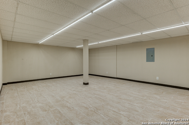 Image 9 of 21 For 2930 Houston E