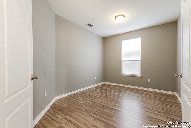 Listing photo id 13 for 8004 Expectation