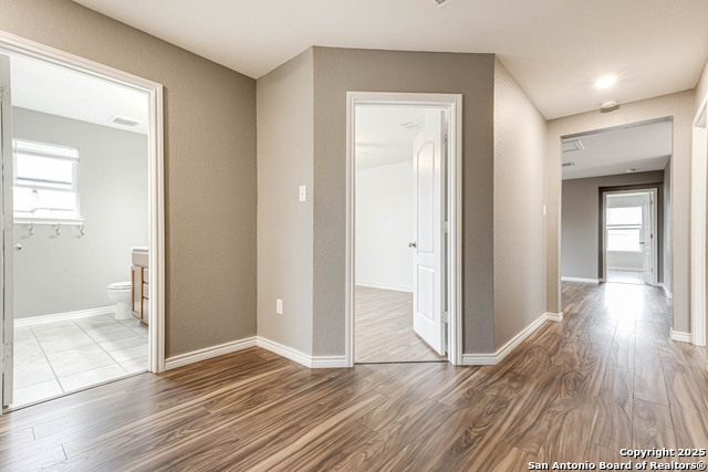 Listing photo id 24 for 8004 Expectation