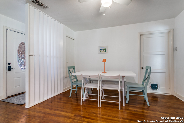 Listing photo id 5 for 125 Brees  