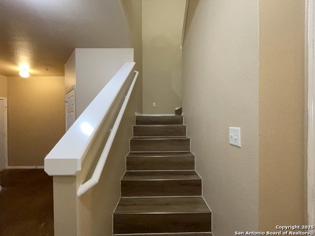 Image 12 of 36 For 10826 Mathom Landing  1