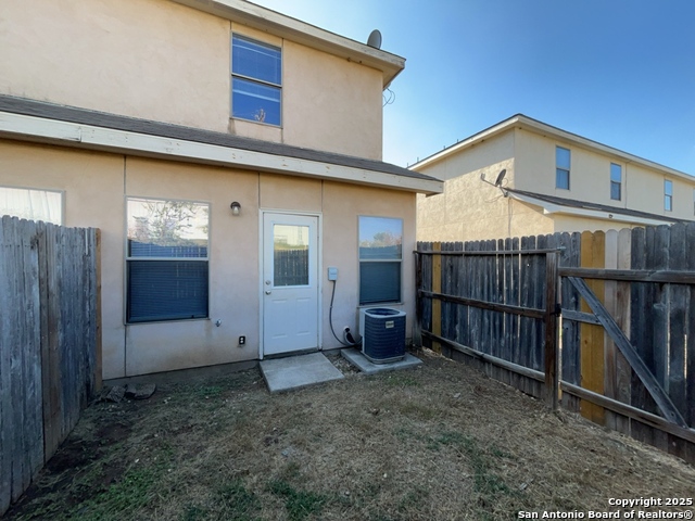 Image 25 of 36 For 10826 Mathom Landing  1